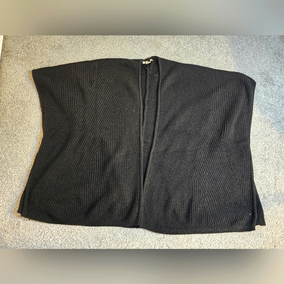 LOFT Sweaters - Loft One Size Black Boxy Flowy Oversized Loose Baggy Shaw Blanket Shrug Poncho
